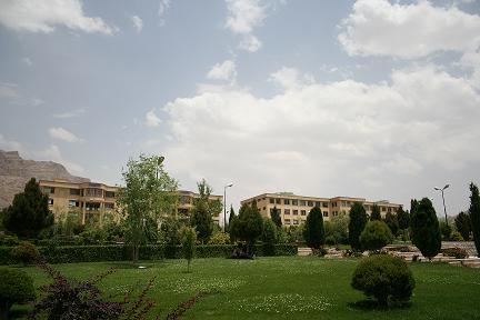 دانشکده برق و کامپیوتر دانشگاه آزاد اسلامی خمینی شهر