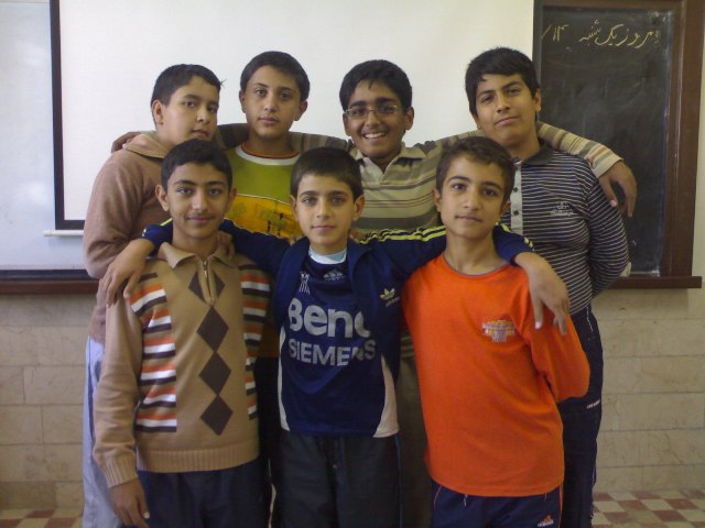 حامد صحرانورد،مجیدجعفری،امیرمحمد چاجی،حمید احمدی،میلاد محمدی،حجت قاسمی و مهدی آقاحسنی