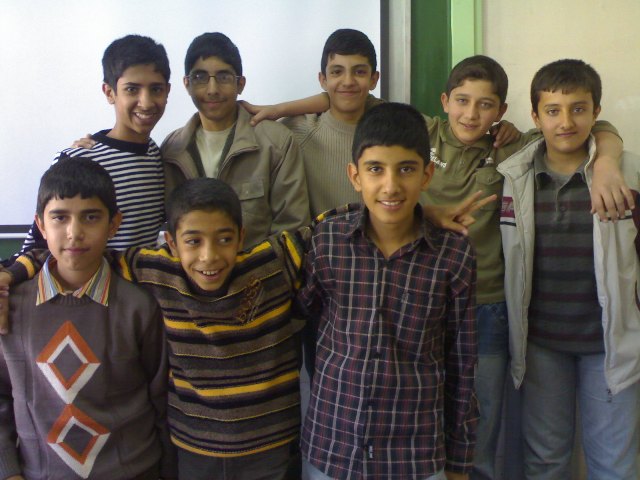 سید علی قاری زاده ، صادق صادقی ، فرزان چهکندی نژاد ، امیر حق پرست ، سید امیرحسین سعیدی ، حسین اکبری ، بهنام بهزادپور و سید محمد پیراهش 