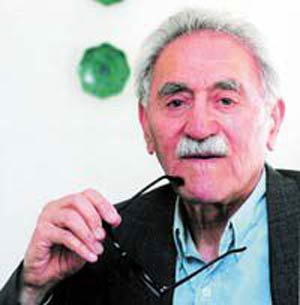 یدالله (مفتون) امینی http://s1.picofile.com/file/6253020120/meftun.jpg