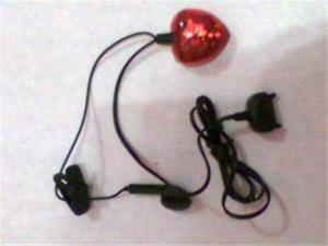 http://s1.picofile.com/file/6294385310/handzfree.jpg