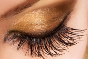 توصیه هایی برای زیبا تر شدن مژه ها