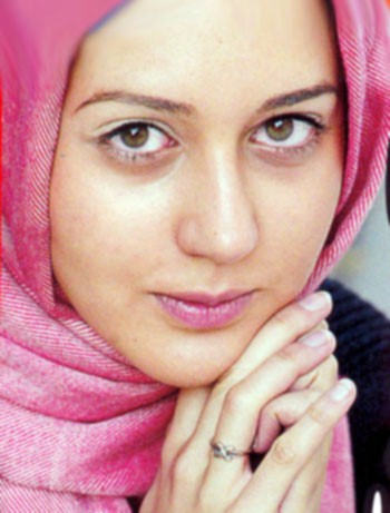 Zahra Amir Ebrahimi / زهرا امیر ابراهیمی