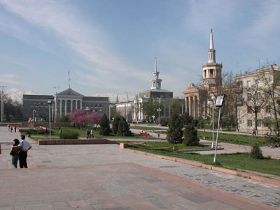 http://s1.picofile.com/file/6347163978/bishkek_01.jpg