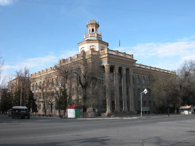 http://s1.picofile.com/file/6347166996/bishkek_08.jpg
