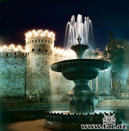 http://s1.picofile.com/file/6352818908/iceri_seher.jpg