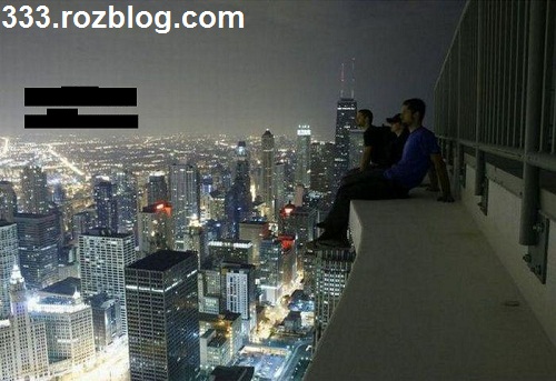 عکس خودکشی چند پسر بالای یک برج در آمریکا 
