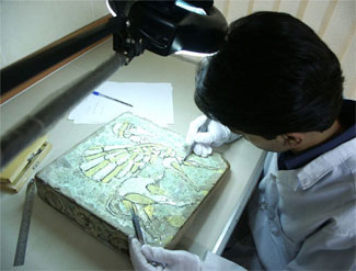 http://s1.picofile.com/file/6424818908/qalay.jpg
