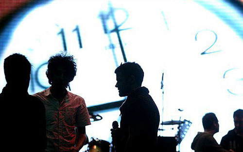 http://s1.picofile.com/file/6478534204/9.jpg