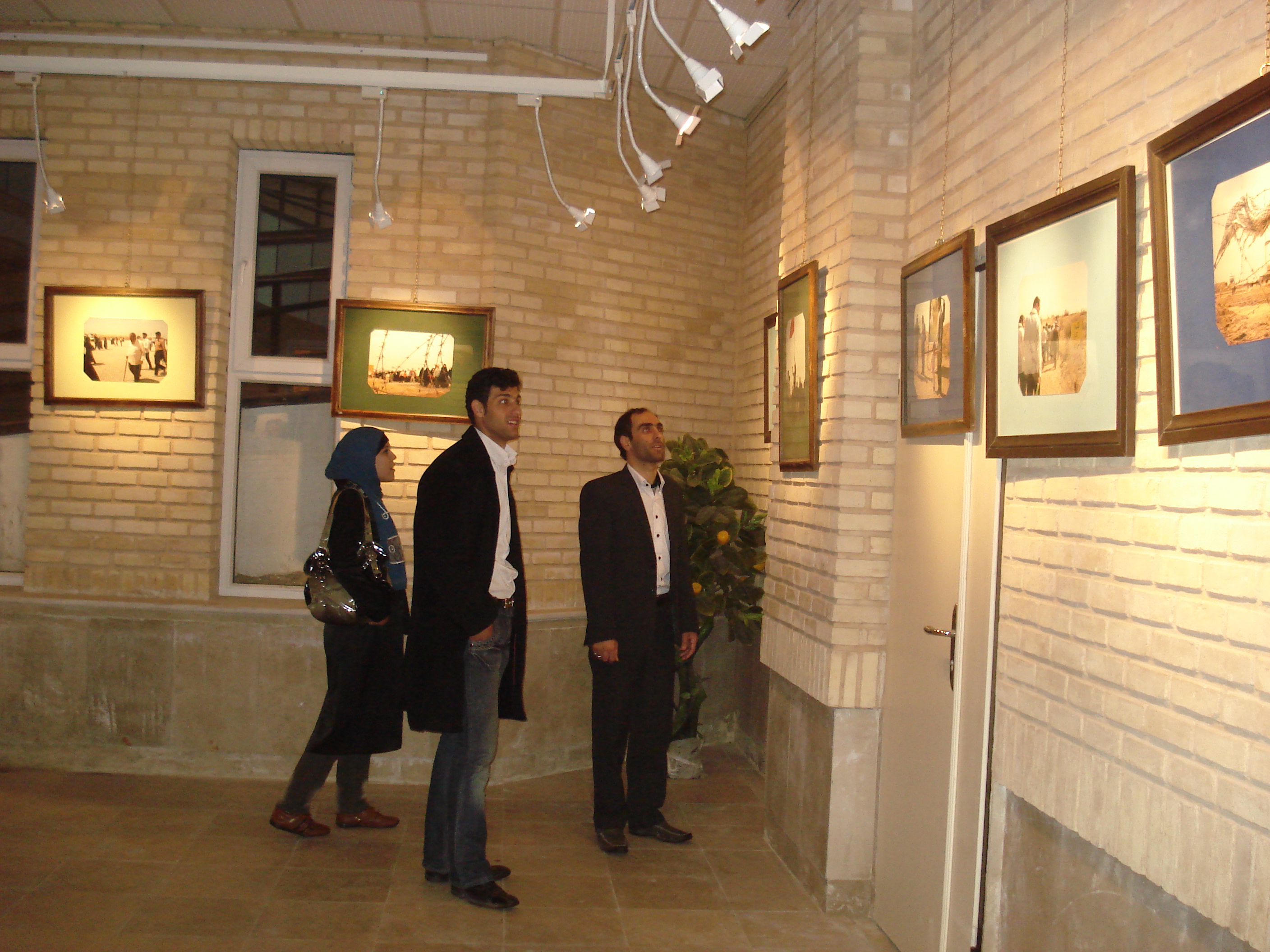 گالري نمايشگاه 