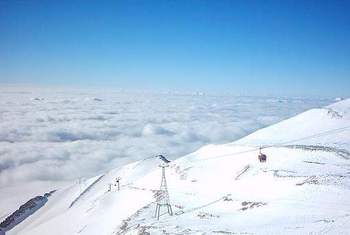 درياي ابر بر فراز شهر تهران _ پيست اسكي توچال، ۲۶/۱۰/۱۳۸۲