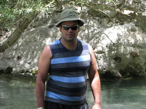  علی