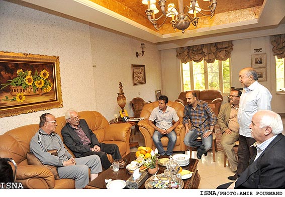 عضویت در گروه اینترنتی منصور قیامت