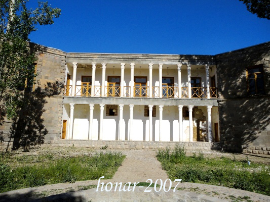 نماي بيروني عمارت امير ارشد- (سمت باغ امير )
