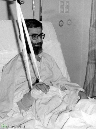 امام خامنه ای
