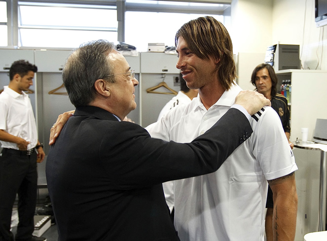 http://s1.picofile.com/file/6944520120/Florentino_despide_plantilla.jpg