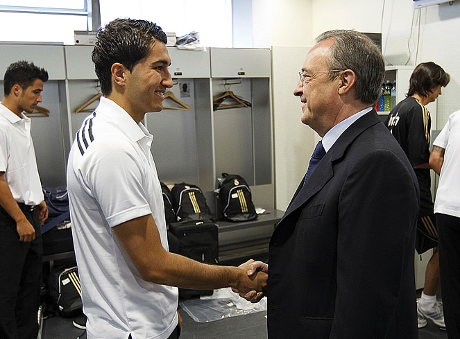 http://s1.picofile.com/file/6944522132/Florentino_despide_plantilla0.jpg