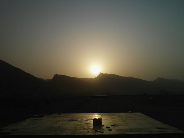 http://s1.picofile.com/file/6946981886/DSCI0004.jpg