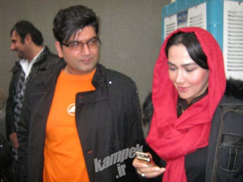 http://s1.picofile.com/file/6974188128/11.jpg