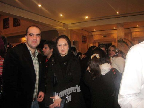 http://s1.picofile.com/file/6974190140/12.jpg