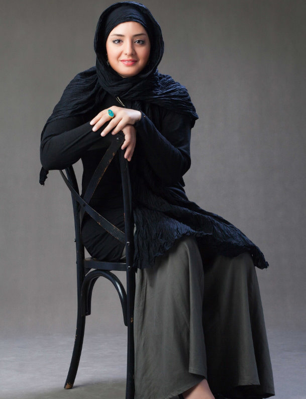 http://s1.picofile.com/file/6975364184/11.jpg