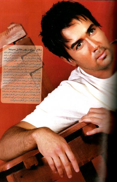 http://s1.picofile.com/file/7104405157/poriaporsorkh_smsha_ir_16_.jpg
