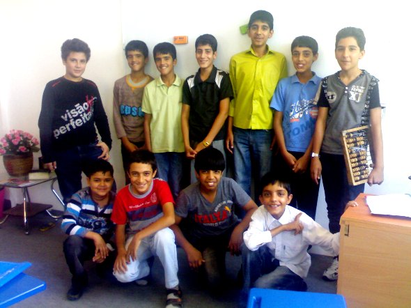 از راست ایستاده:چمنگرد،رضایی،کاریزی،حسن آبادی،ایمان و آرش ایزدپناهی،گمنام مقدم--نشسته:آسیابانی،بارانی،کیانی و زارعی