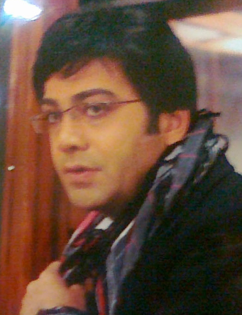 http://s1.picofile.com/file/7202463117/rs4b3tfu5x42syne9snf_Copy.jpg