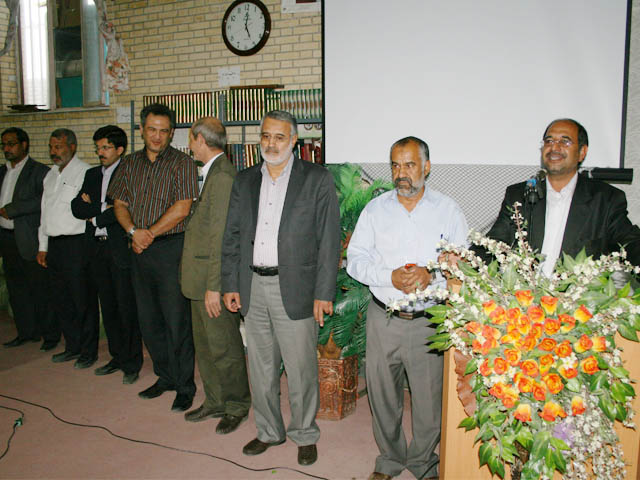 http://s1.picofile.com/file/7212060321/1.jpg