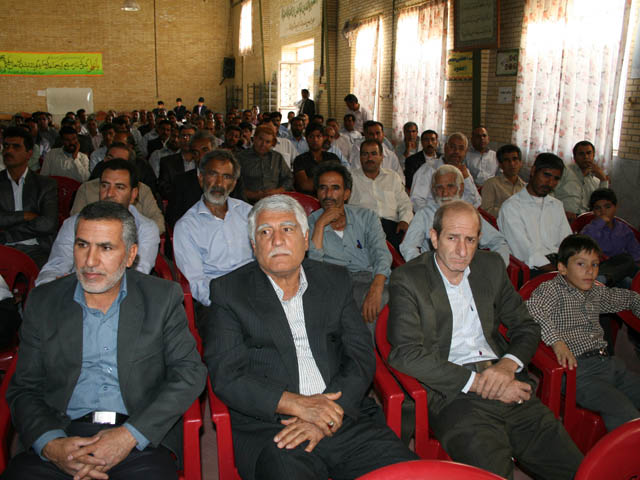 http://s1.picofile.com/file/7212061070/4.jpg