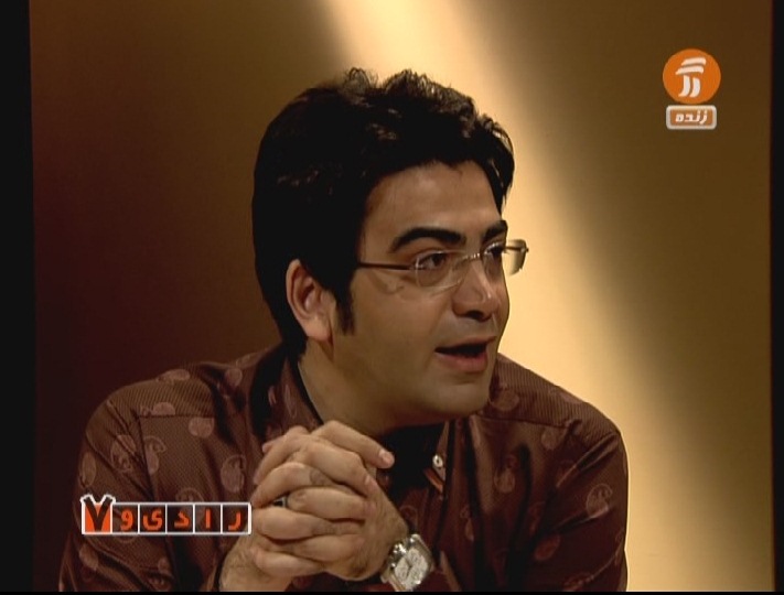 فرزاد حسنی