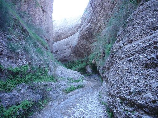 داخل دالان – در مسير غار زينهگان