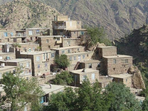 روستاي داريان و معماري كوهستاني آن