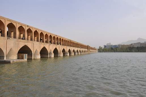 سی و سه پل اصفهان