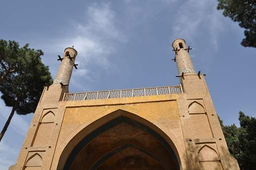 منار جنبان اصفهان