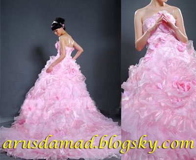 [تصویر:  beautiful_pink_wedding_dresses.jpg]
