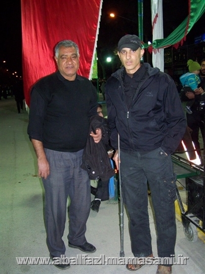 زنده یاد یونس لکی در کنار پدر بزرگوارش حاج کریم لکی