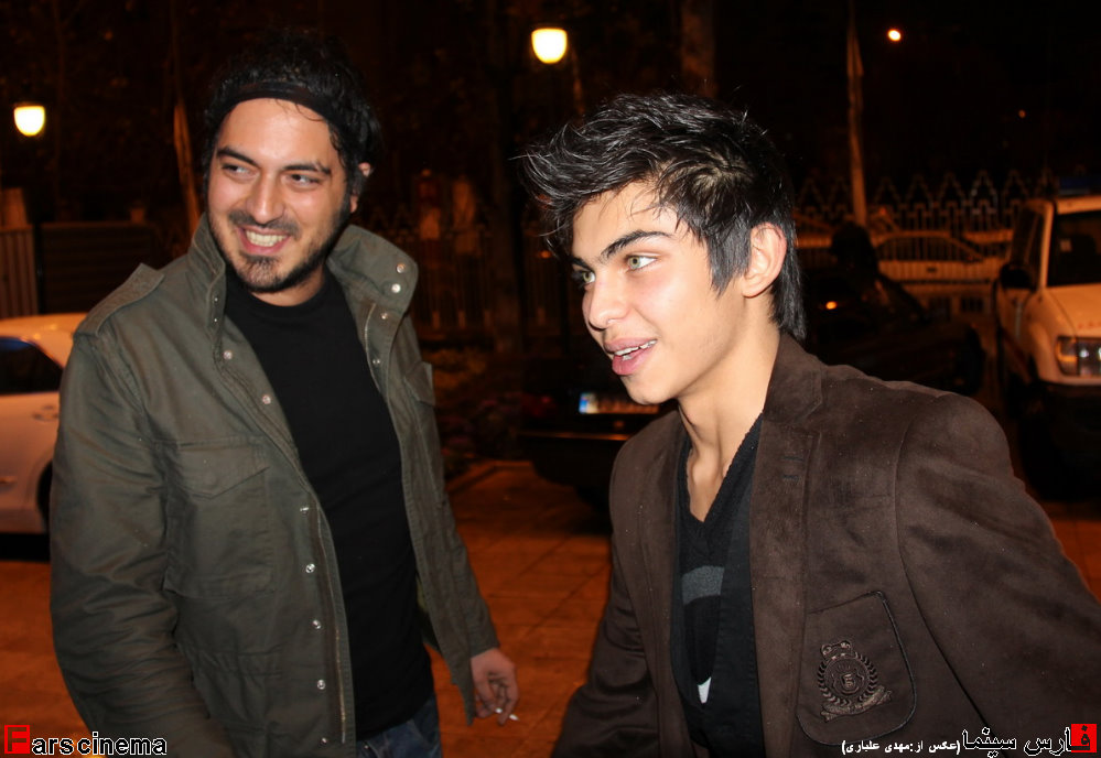 http://s1.picofile.com/file/7280659351/fajr08.jpg