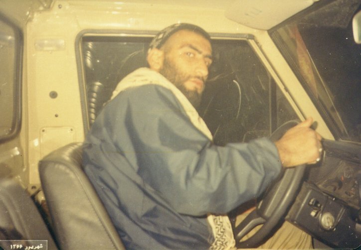http://s1.picofile.com/file/7282198274/40.jpg