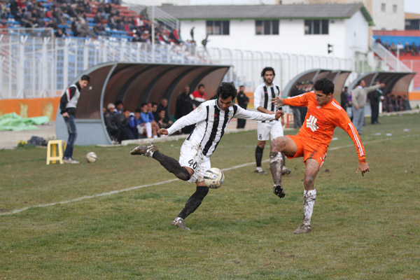 http://s1.picofile.com/file/7303055264/2.jpg