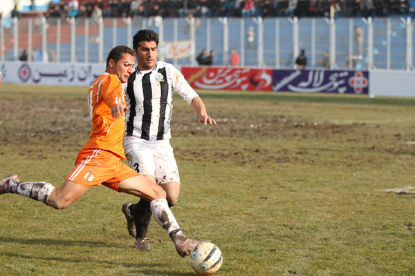 http://s1.picofile.com/file/7303056234/3.jpg