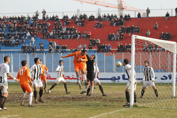 http://s1.picofile.com/file/7303058488/4_2_.jpg