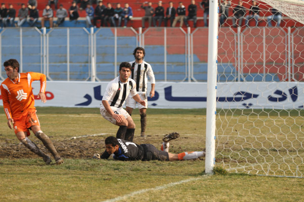 http://s1.picofile.com/file/7303061933/5_3_.jpg