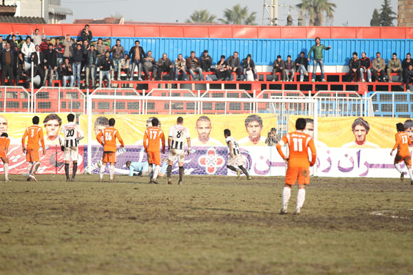 http://s1.picofile.com/file/7303075371/6_4_.jpg
