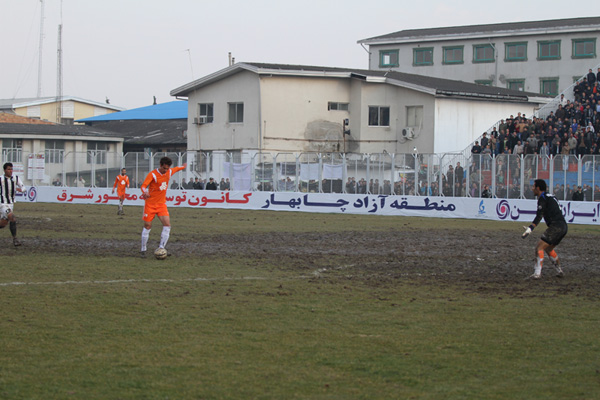 http://s1.picofile.com/file/7303082468/9.jpg