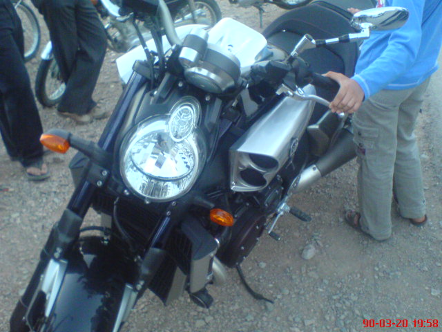 http://s1.picofile.com/file/7309482040/%E2%80%8FVimax1700_.jpg
