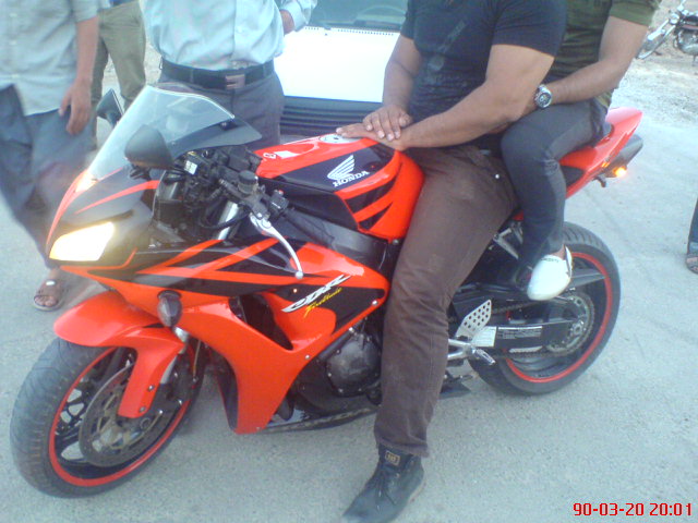 http://s1.picofile.com/file/7309489030/RR600.jpg