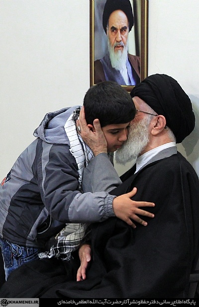 کی گفته من بابا ندارم؟
