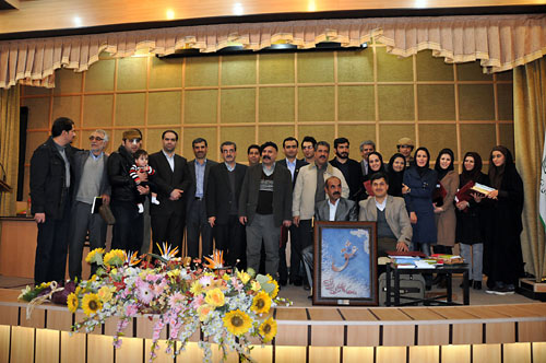 رونمایی کتاب بررسی شعر دهه 80 اندیشه