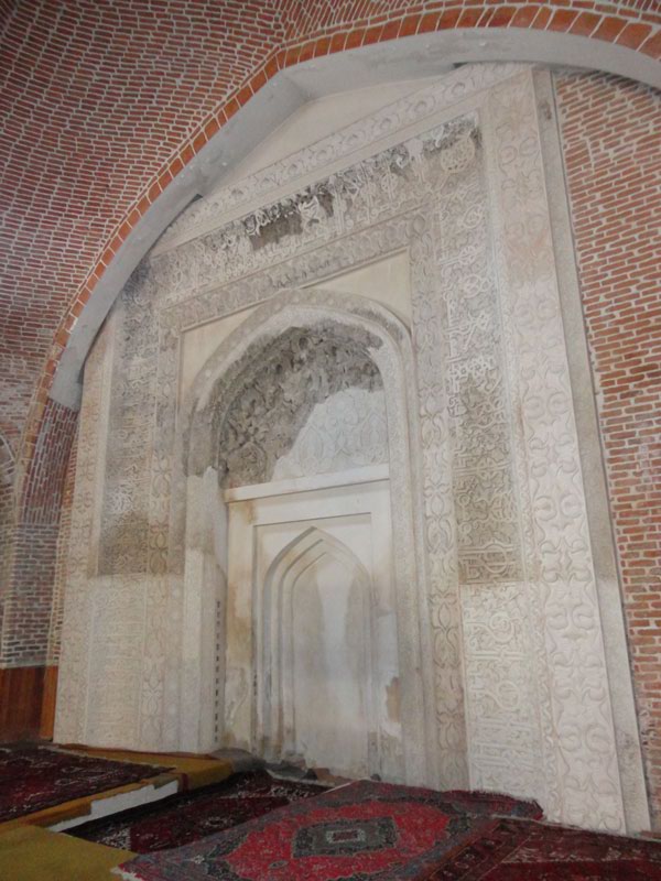 http://s1.picofile.com/file/7324384729/cume_cami.jpg